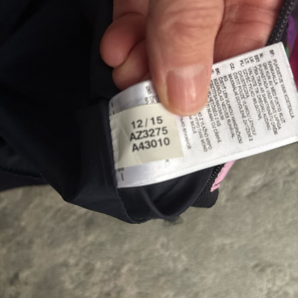 adidas Floral Burst Tote: Vintage 2015: Pre Owned - Picture 9 of 15